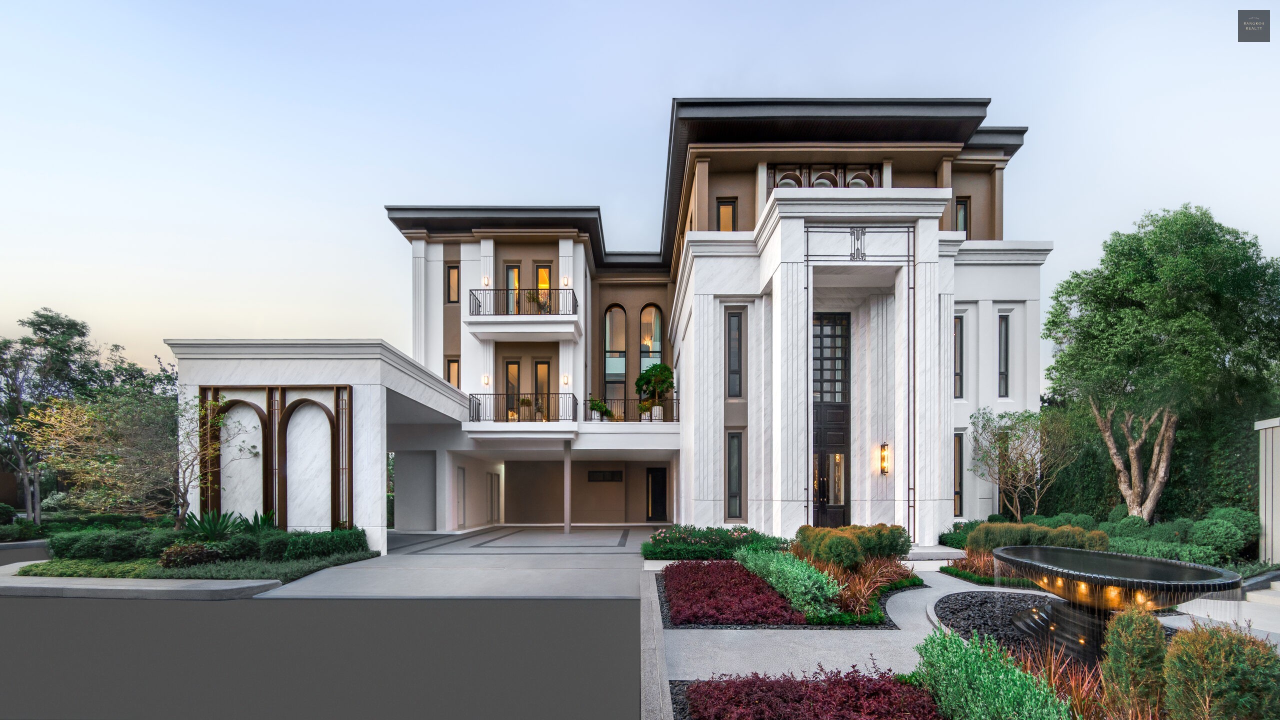 CINQ Bangkok - LEGACY